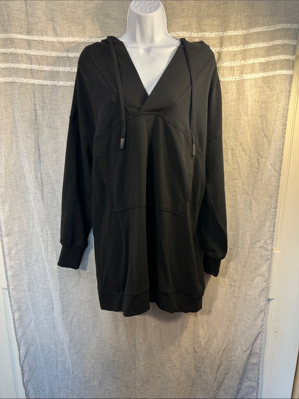 Felina Kimora Black Relaxed V-Neck French Terry Tunic Dress